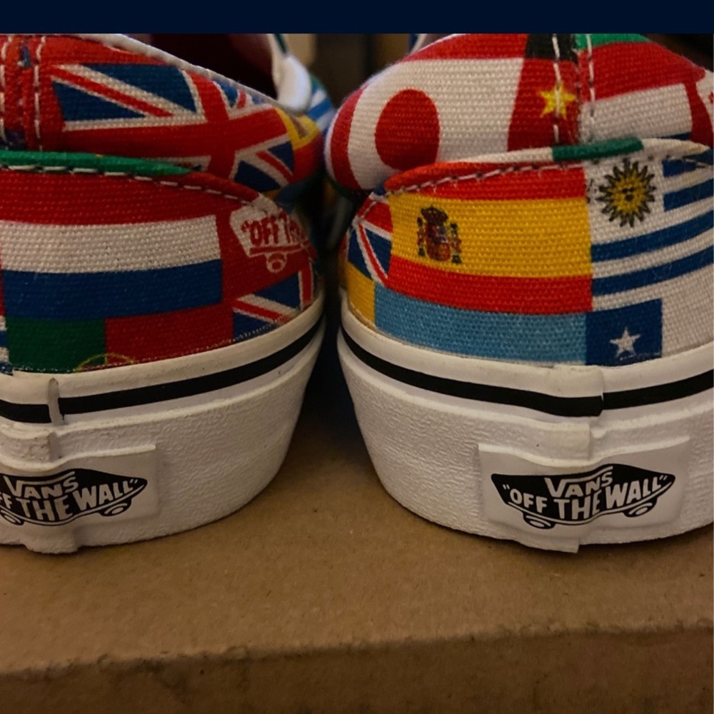 Vans - Picture 4 of 4